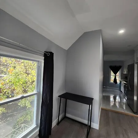 Two-Bedroom Home 25 Min To Nyc Free Parking-Unit-2 Teaneck Exterior photo
