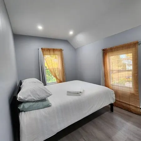 Two-Bedroom Home 25 Min To Nyc Free Parking-Unit-2 Teaneck Exterior photo