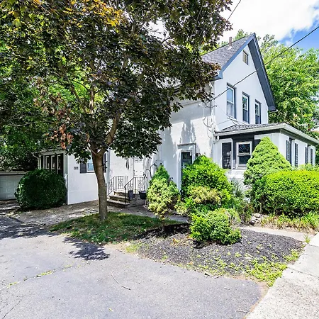 Two-Bedroom Home 25 Min To Nyc Free Parking-Unit-2 Teaneck Exterior photo