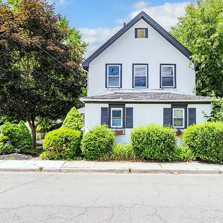 Two-Bedroom Home 25 Min To Nyc Free Parking-Unit-2 Teaneck Exterior photo