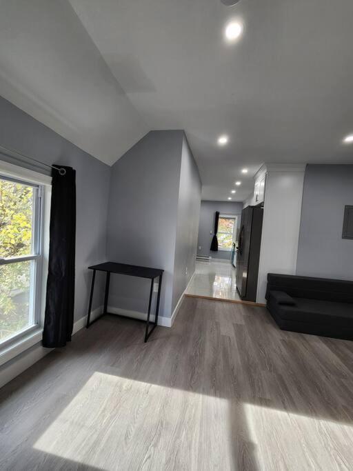 Holiday home Two-bedroom 25 Min To Nyc Free Parking-unit-2 *