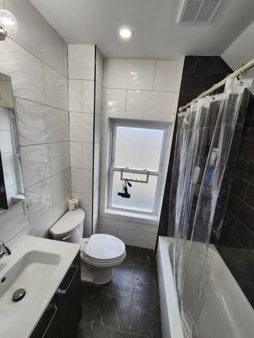 Two-bedroom 25 Min To Nyc Free Parking-unit-2