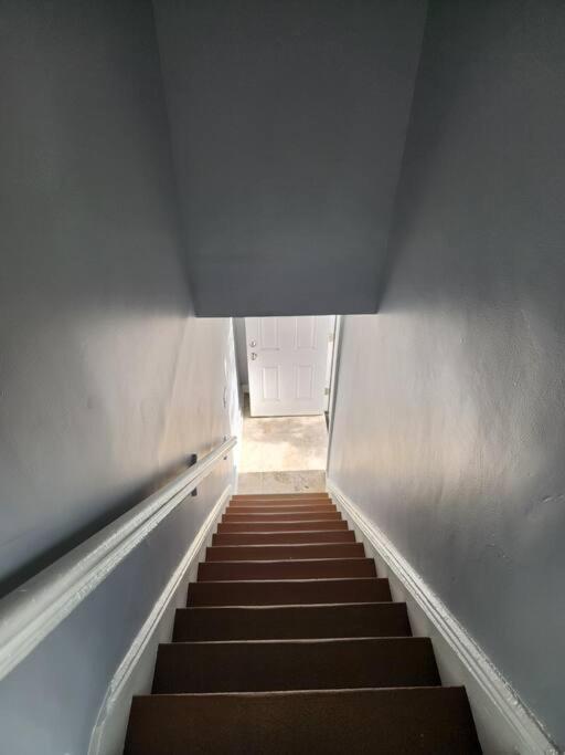 Two-bedroom 25 Min To Nyc Free Parking-unit-2 * Teaneck