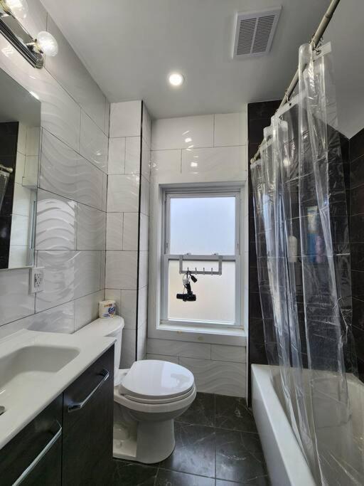 Two-bedroom 25 Min To Nyc Free Parking-unit-2