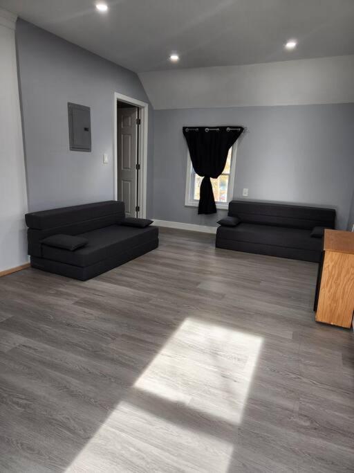 Holiday home Two-bedroom 25 Min To Nyc Free Parking-unit-2 Teaneck