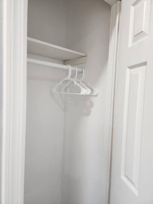 Holiday home Two-bedroom 25 Min To Nyc Free Parking-unit-2 *