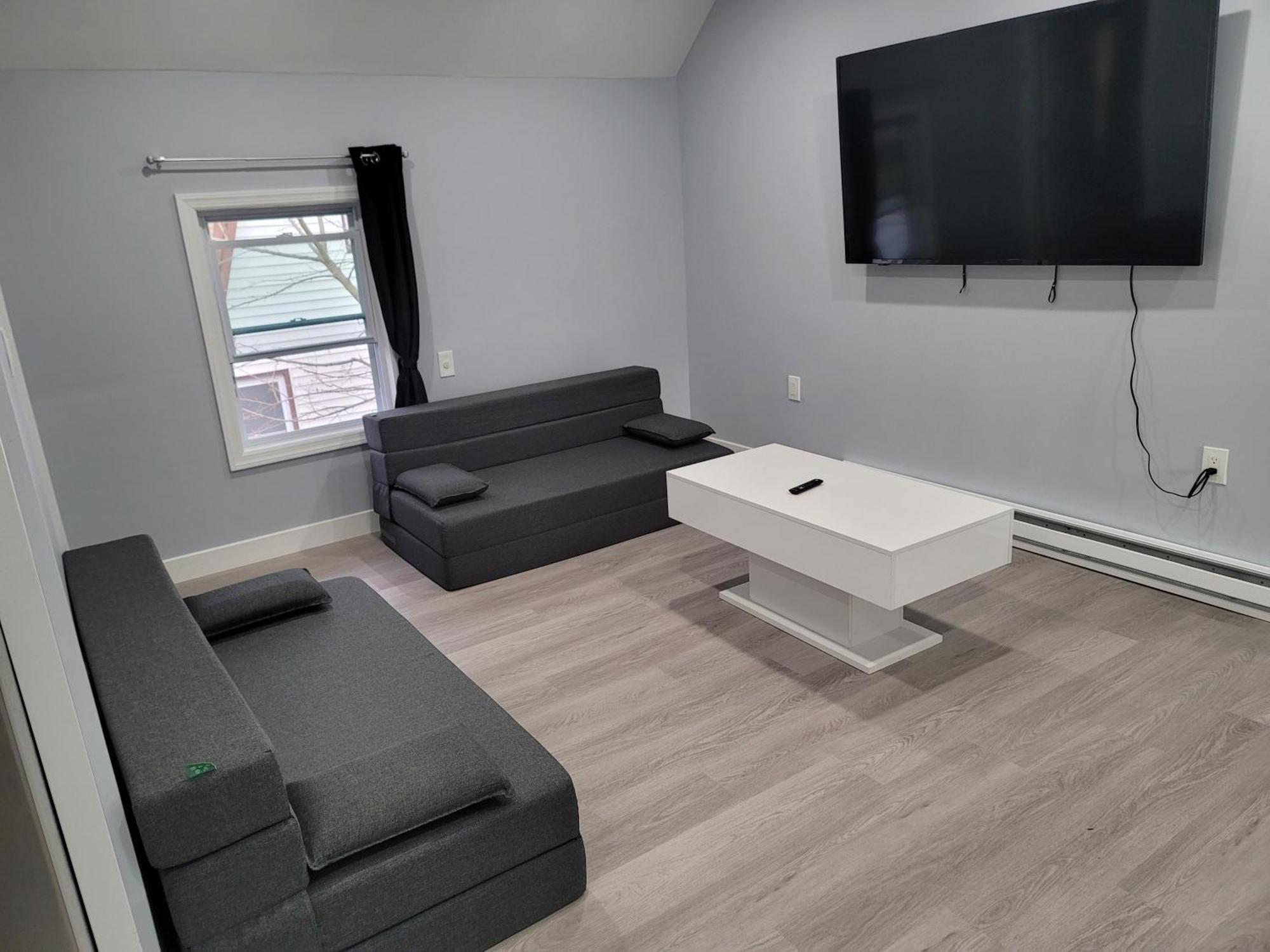 Holiday home Two-bedroom 25 Min To Nyc Free Parking-unit-2 Teaneck