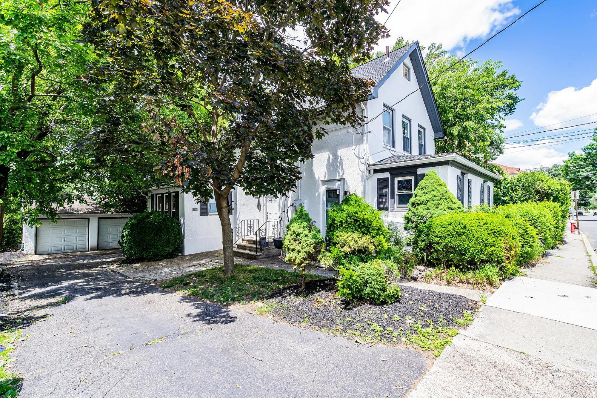 Two-bedroom 25 Min To Nyc Free Parking-unit-2 Holiday home Teaneck
